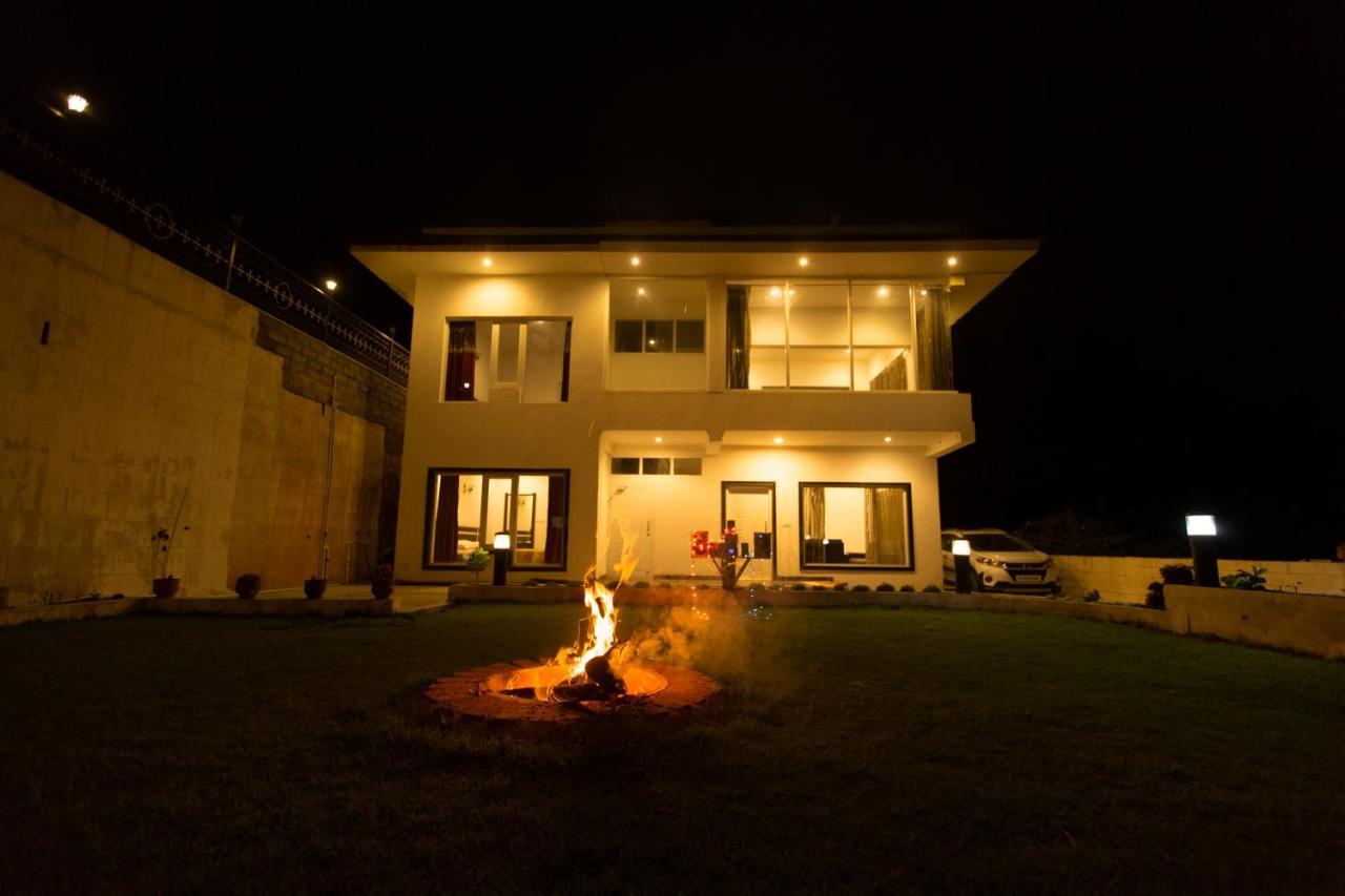 Atrium Grande Hotel Ooty Bagian luar foto