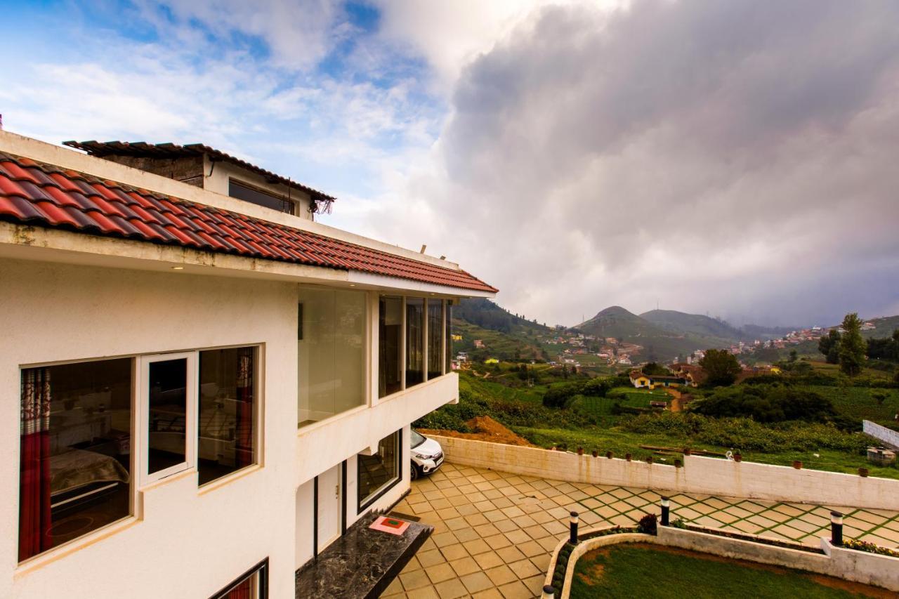 Atrium Grande Hotel Ooty Bagian luar foto