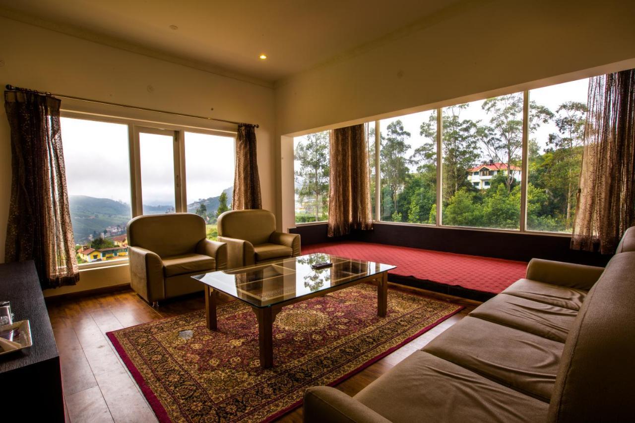 Atrium Grande Hotel Ooty Bagian luar foto